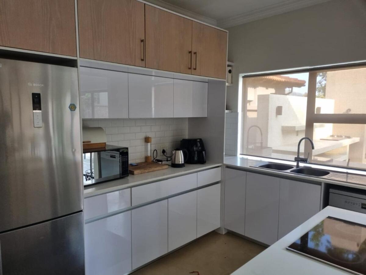 Woodlands Place - Pecanwood Hartbeespoort Exterior photo