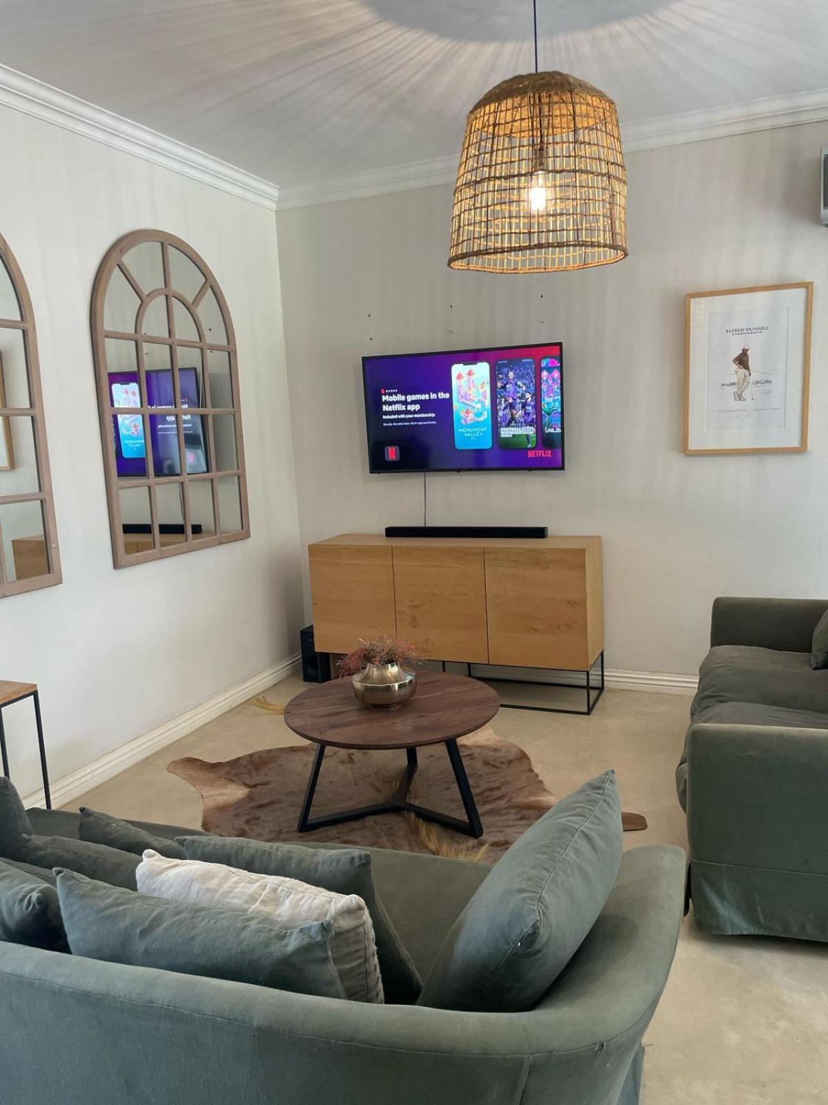 Woodlands Place - Pecanwood Hartbeespoort Exterior photo